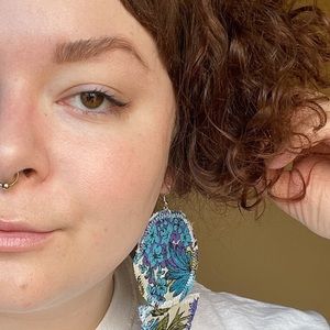 Meet your Posher, Emili